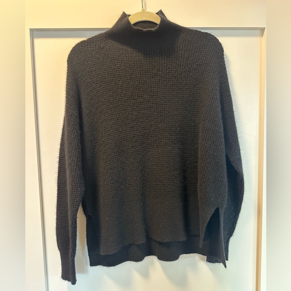 Everlane Waffle Cashmere Mock Neck Sweater